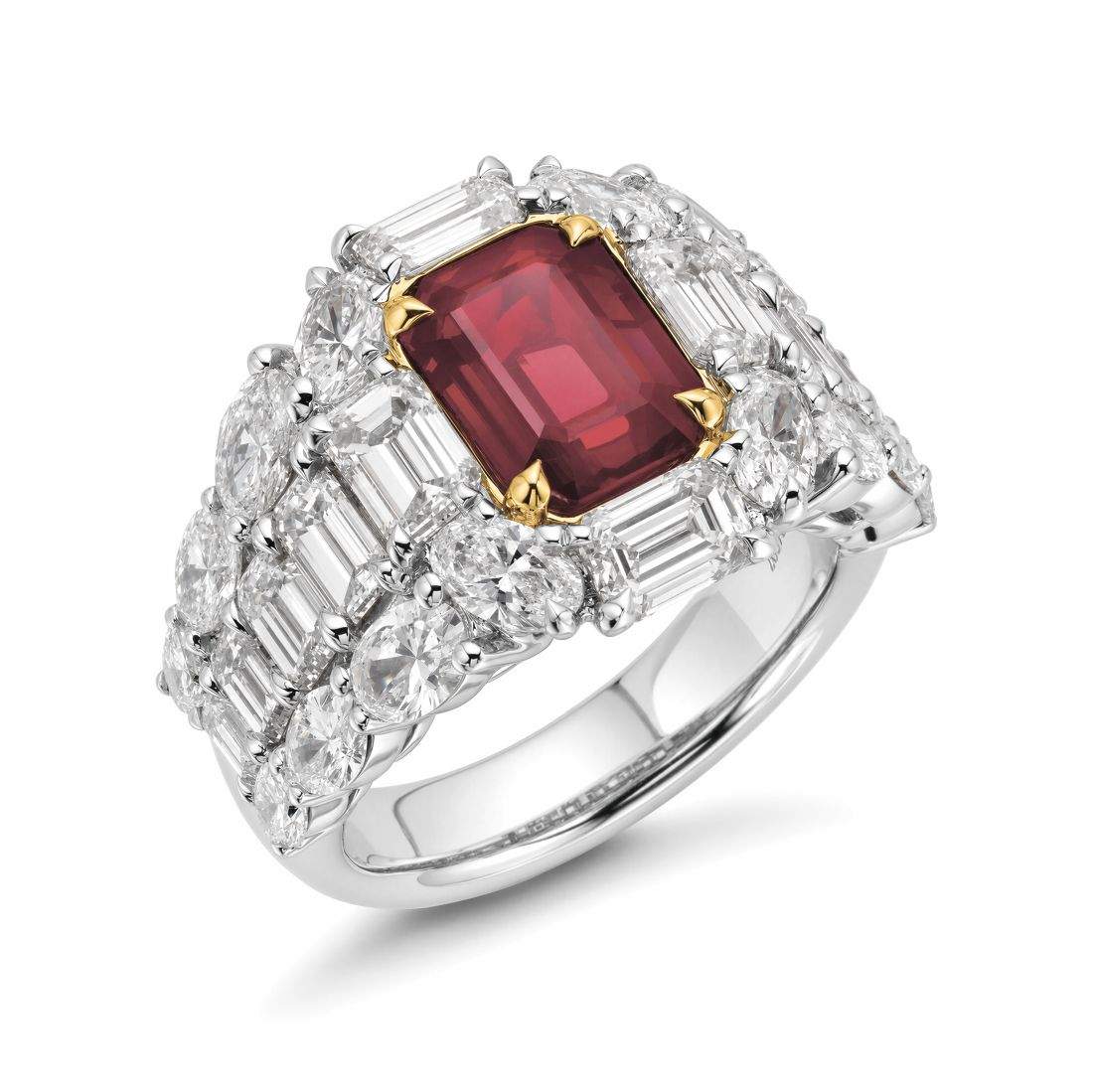 18kt Gold Ruby & Diamond Ring