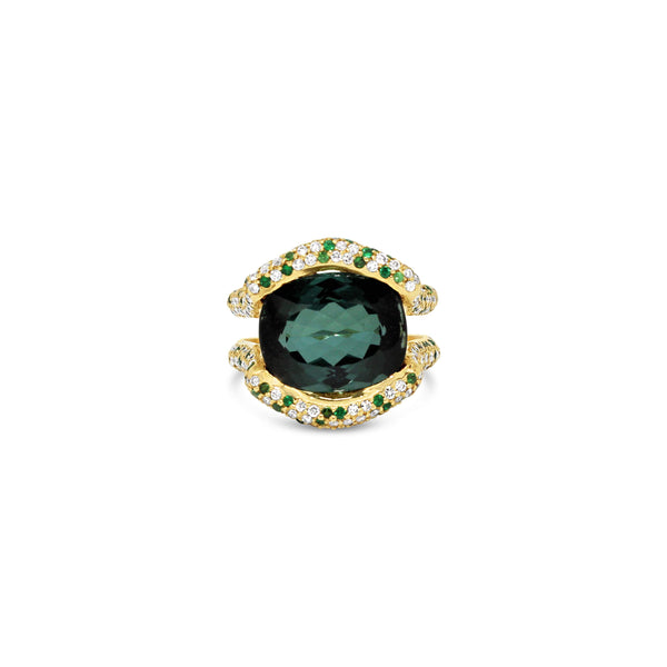 18KT YELLOW GOLD TOURMALINE & DIAMOND RING.