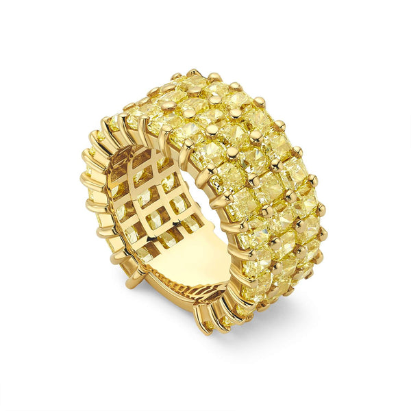 18kt Yellow Diamond Eternity Band.</br>