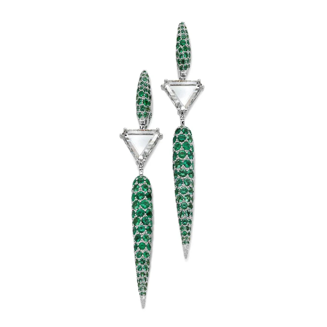 18KT WHITE GOLD EMERALD AND DIAMOND EARRINGS.