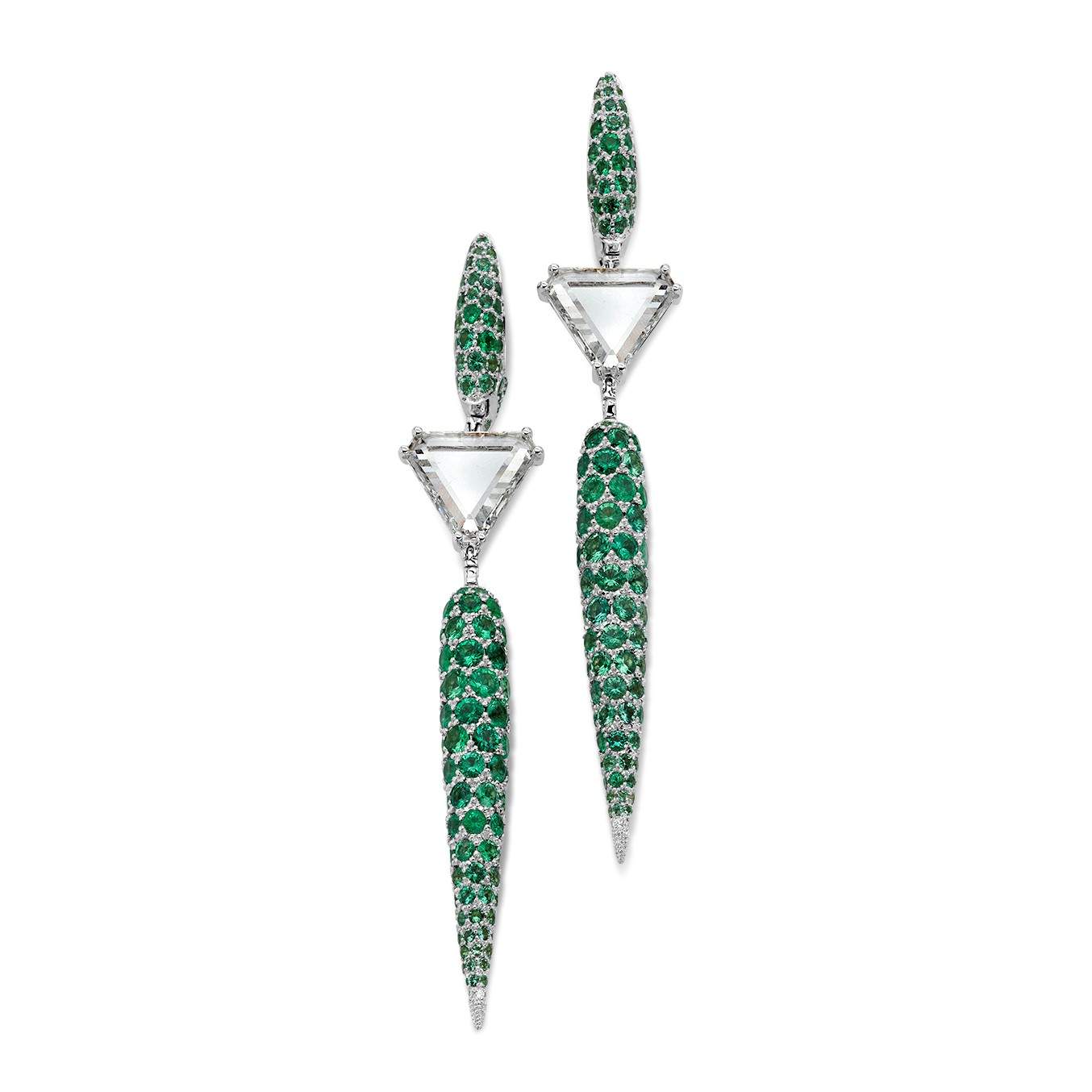 18KT WHITE GOLD EMERALD AND DIAMOND EARRINGS.