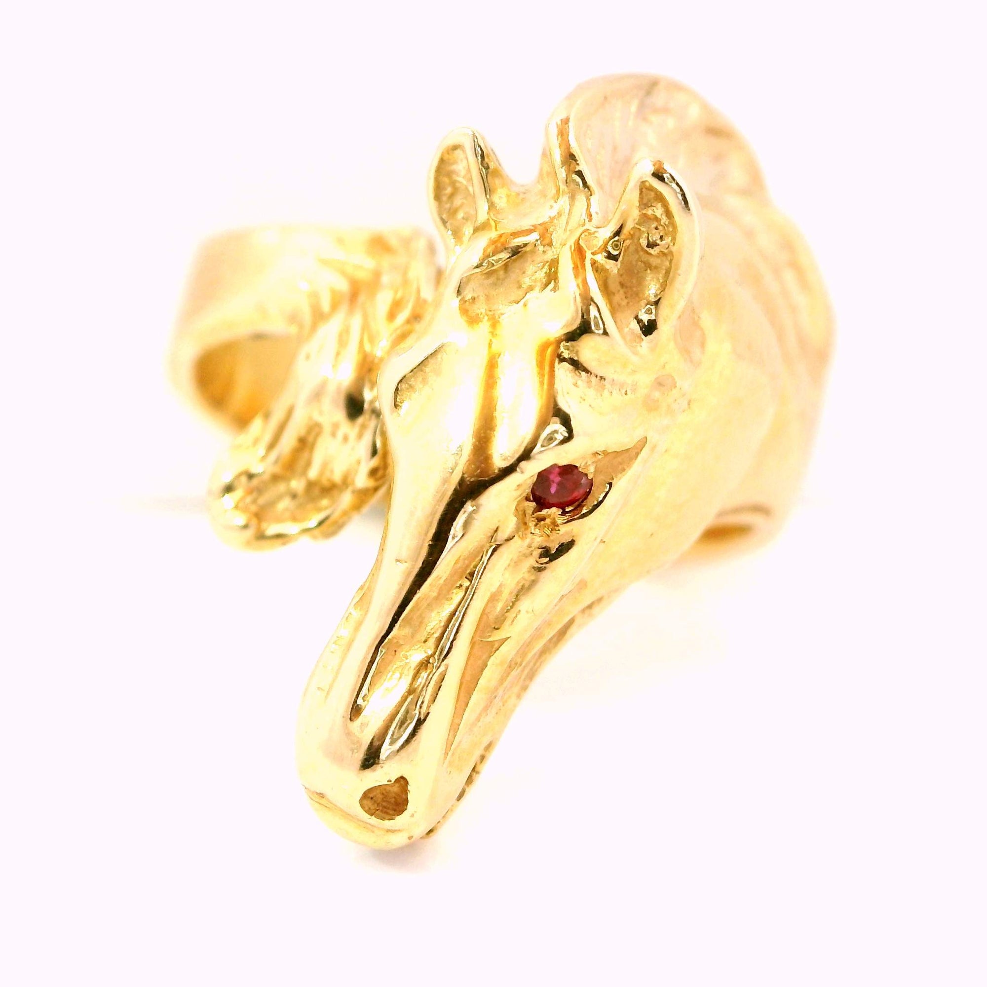 Horsehead & Tail Ring