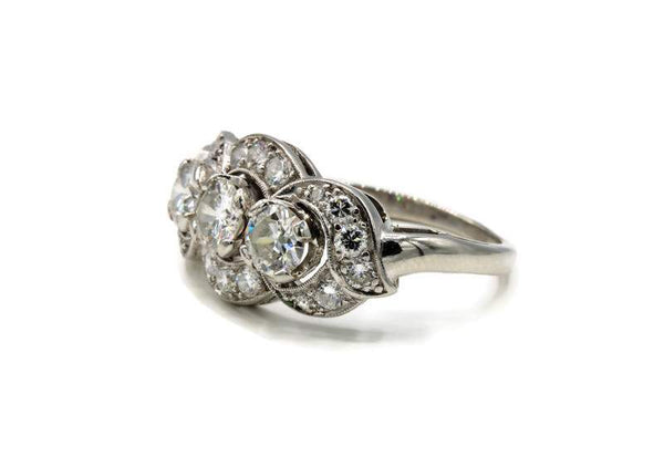 DIAMOND DECO DESIGN ENGAGEMENT RING