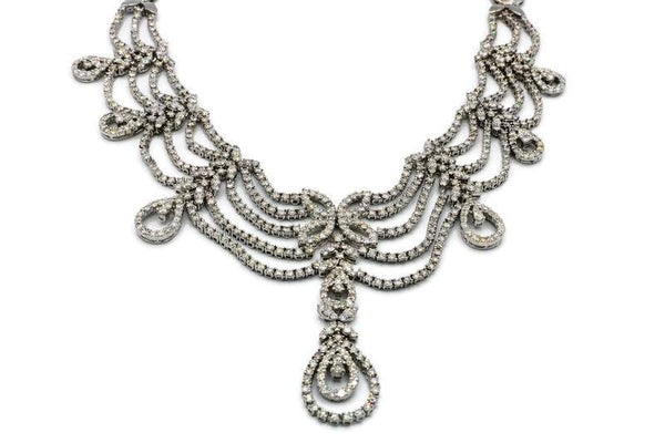 GORGEOUS 4 PIECE DIAMOND SUITE