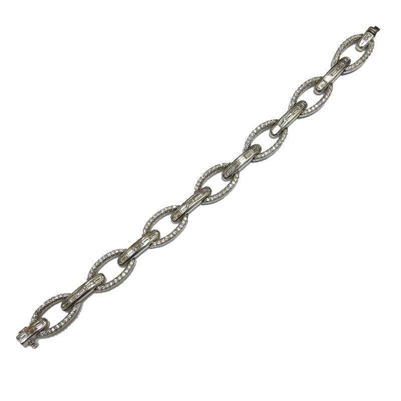 UNIQUE OVAL LINK DIAMOND BRACELET