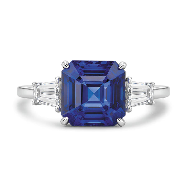 SAPPHIRE AND DIAMOND RING