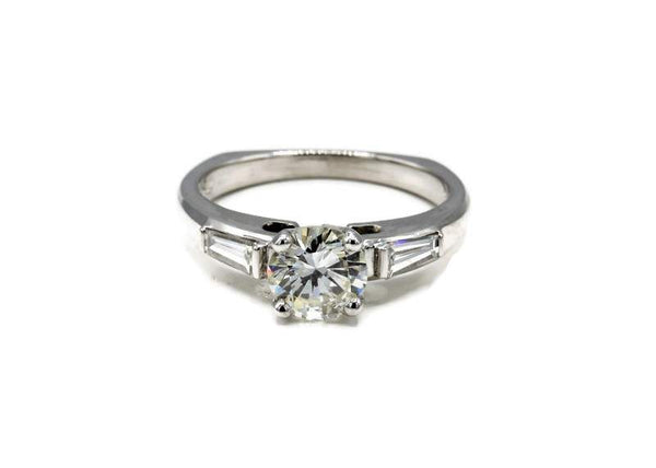 ROUND DIAMOND SCOTT KAY ENGAGEMENT RING