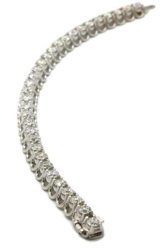 DIAMOND TENNIS BRACELET