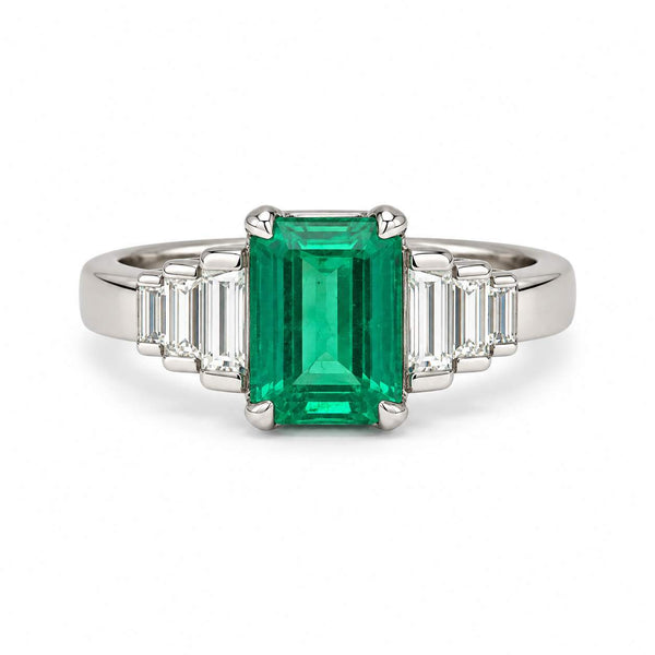 18K Emerald & Diamond Ring