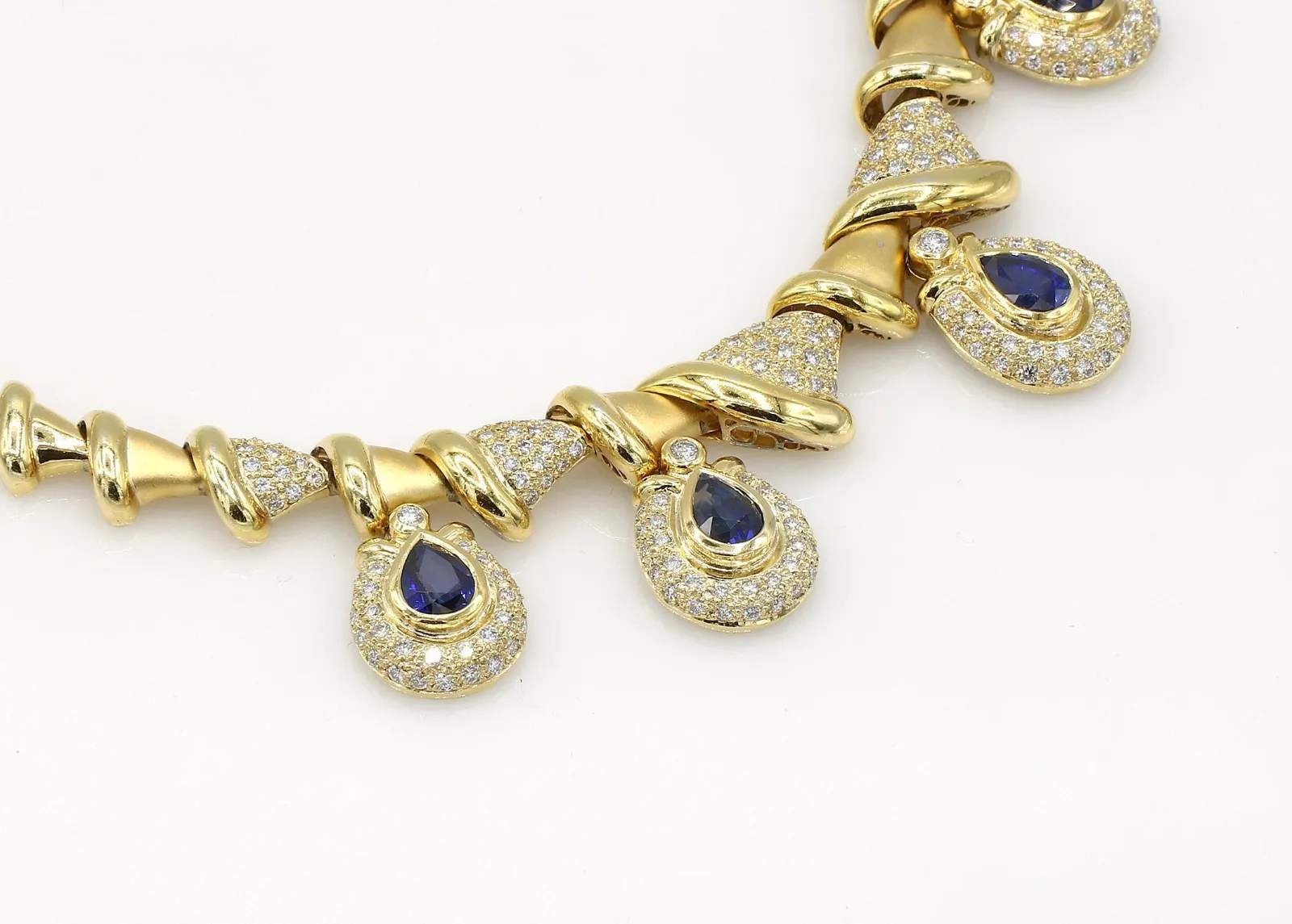 SAPPHIRE AND DIAMOND DROPS NECKLACE
