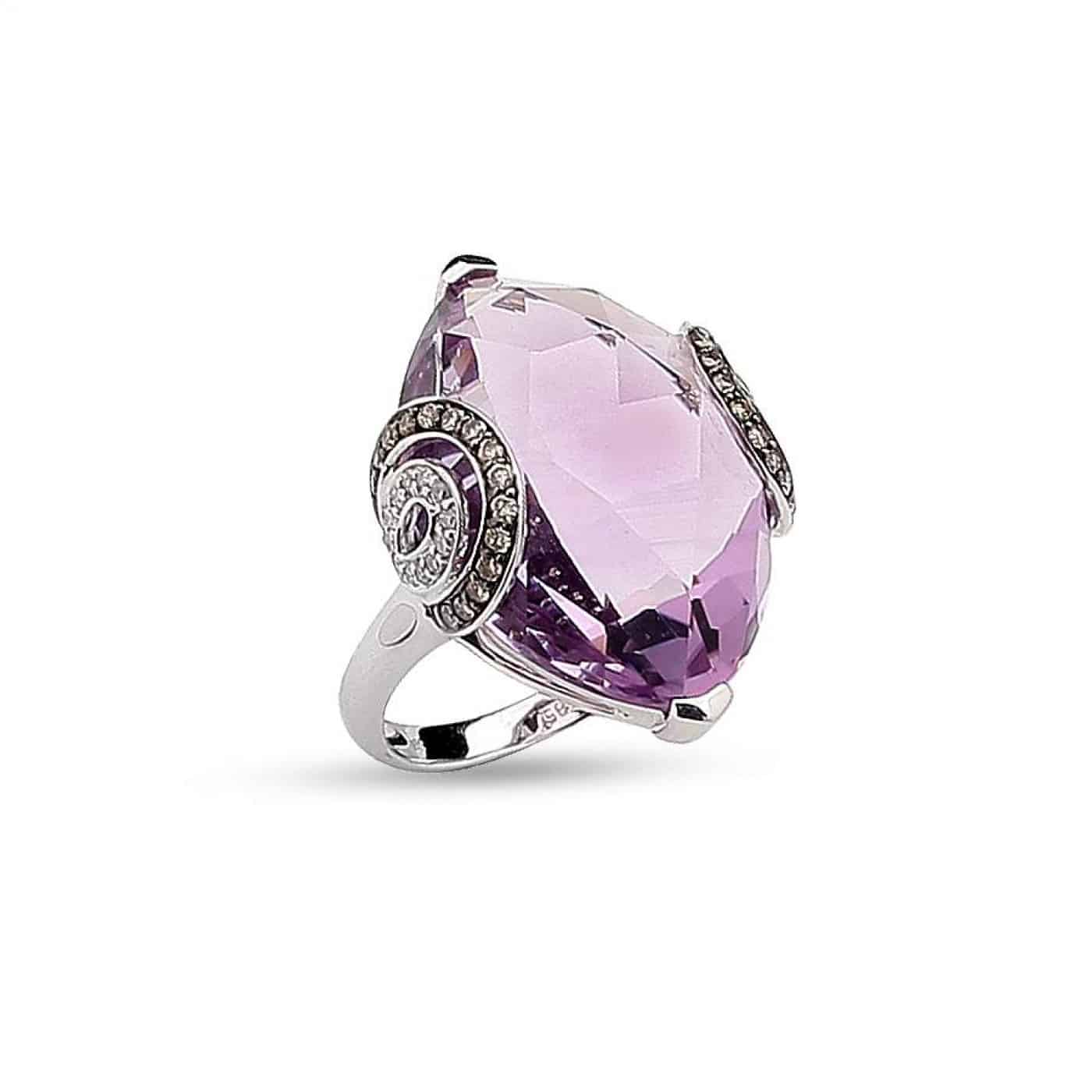 White gold AMETHYST AND DIAMOND RING