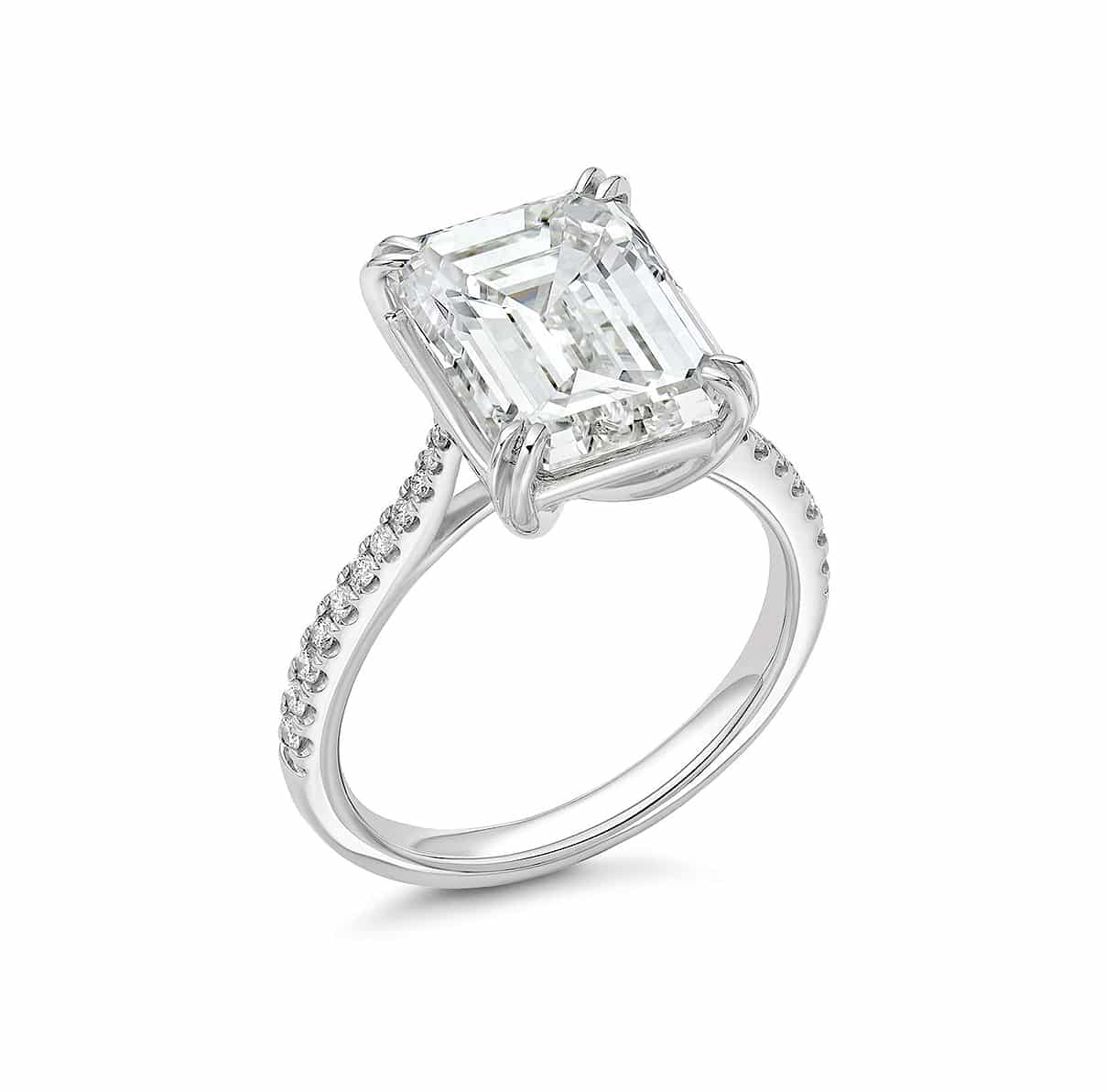Emerald shaped diamond ring